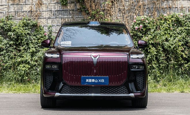 岚图X8