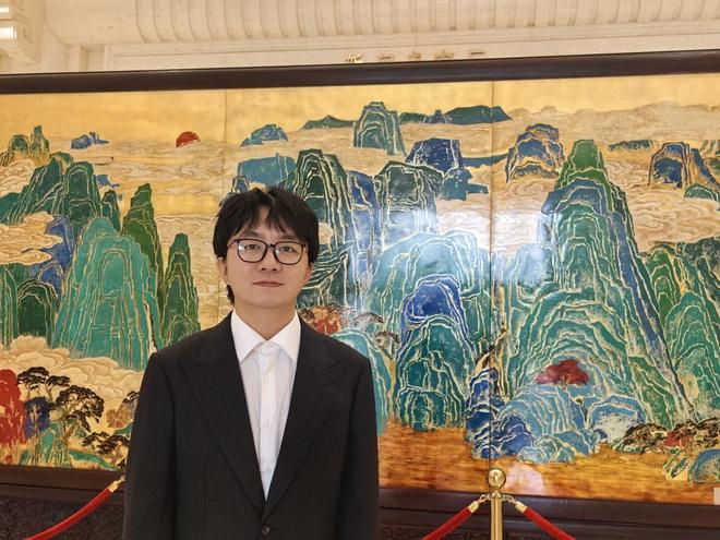 对话短剧导演杨科南：当不再盲从“流量密码”，如何找到安全感？