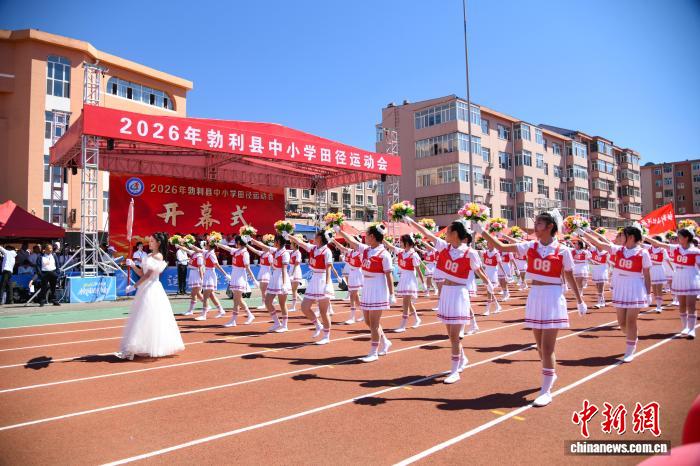 这座东北县城的运动会缘何火了近百年？